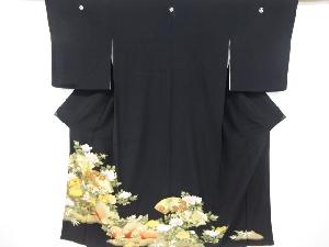 リサイクル　地紙に鴛鴦・花模様刺繍留袖(比翼付き)